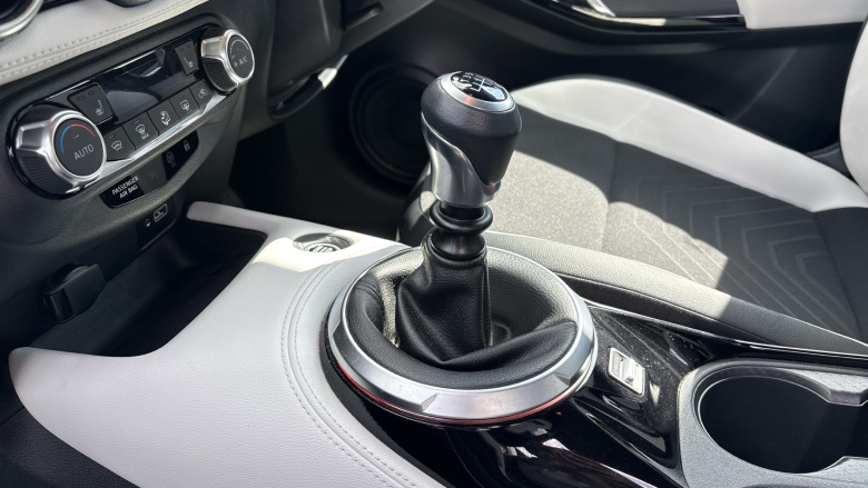 Nissan Juke 1.0 DiG-T 114 Tekna+ 5dr Petrol Hatchback